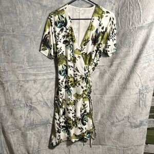 Babaton Artitzia wallace floral wrap dress size small‎